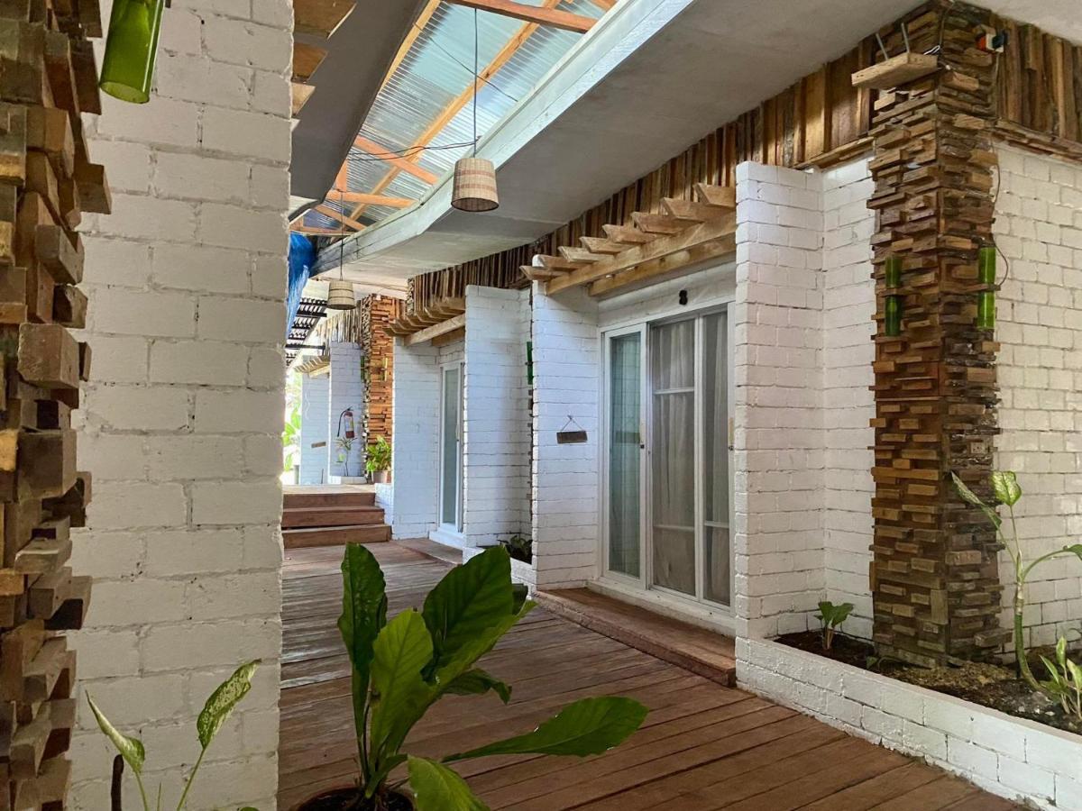 בולוד Hotel Sebastian Panglao מראה חיצוני תמונה