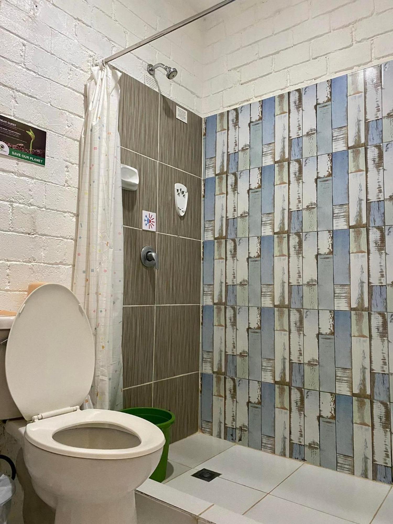 בולוד Hotel Sebastian Panglao חדר תמונה
